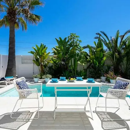 Directamente En La Playa De Marbesa Villa Marbella
