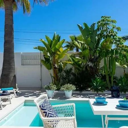Directamente En La Playa De Marbesa Villa Marbella