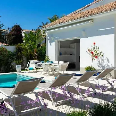 Villa Directamente En La Playa De Marbesa *