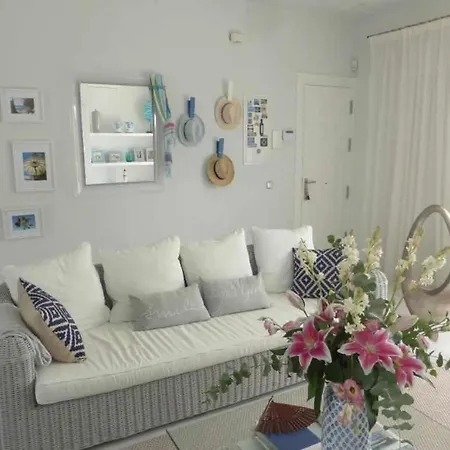 Villa Directamente En La Playa De Marbesa Marbella