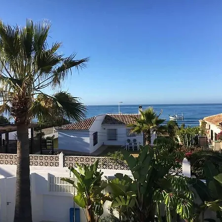 Villa Directamente En La Playa De Marbesa