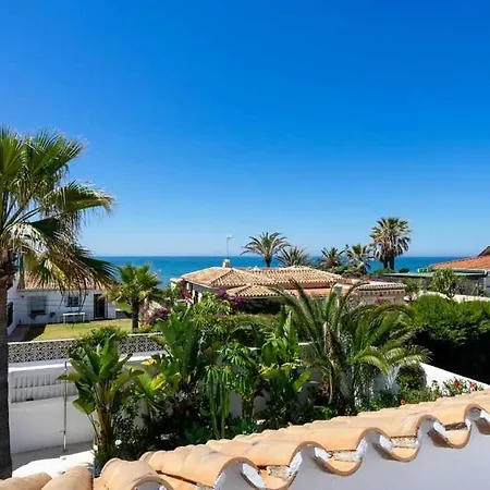Villa Directamente En La Playa De Marbesa Marbella